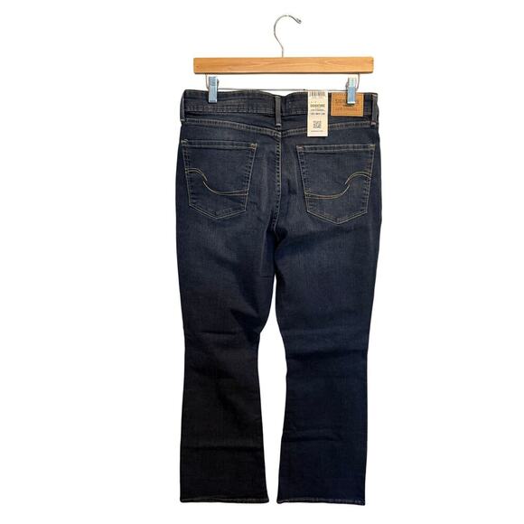 Levi Strauss Signature Gold Totally Shaping Bootcut Jeans Women’s 12 Short NWT - Picture 5 of 8